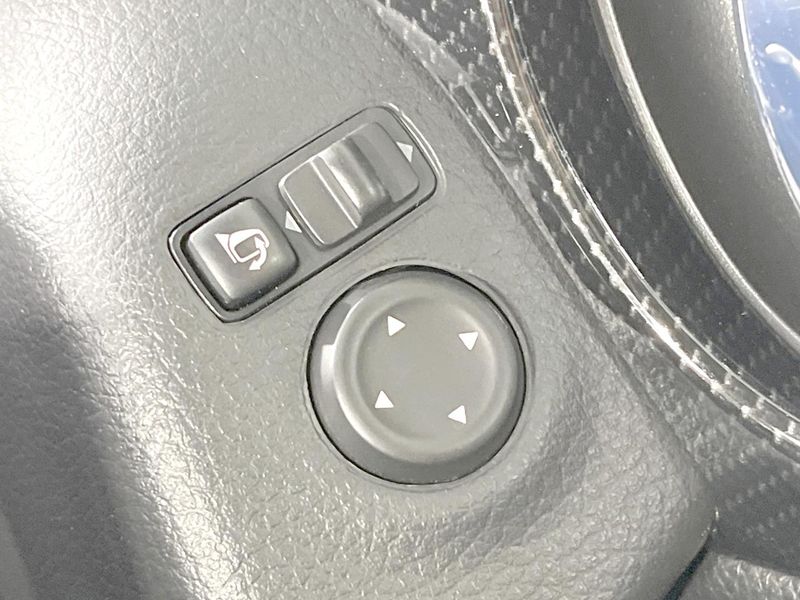 2017 Nissan X-Trail DBA-T32 (UW-6a599ee69e3cf)[29]