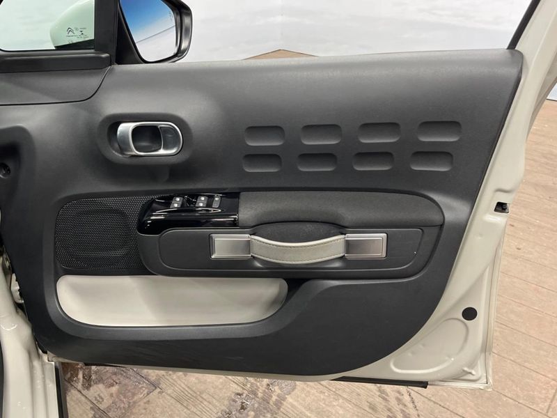 2021 Citroen C3 5BA-B6HN05 (UW-6a599f063eb0a)[22]