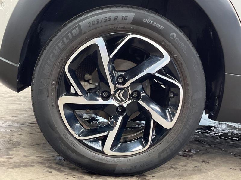2021 Citroen C3 5BA-B6HN05 (UW-6a599f063eb0a)[26]