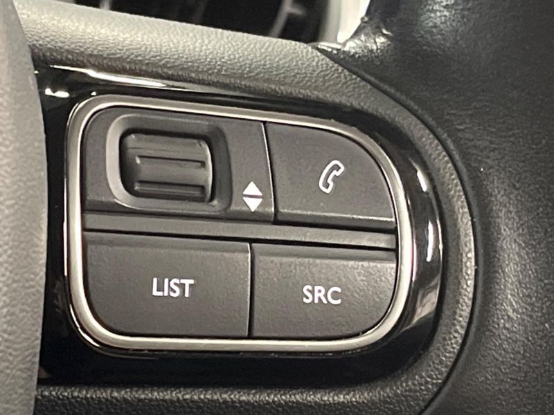 2021 Citroen C3 5BA-B6HN05 (UW-6a599f063eb0a)[15]
