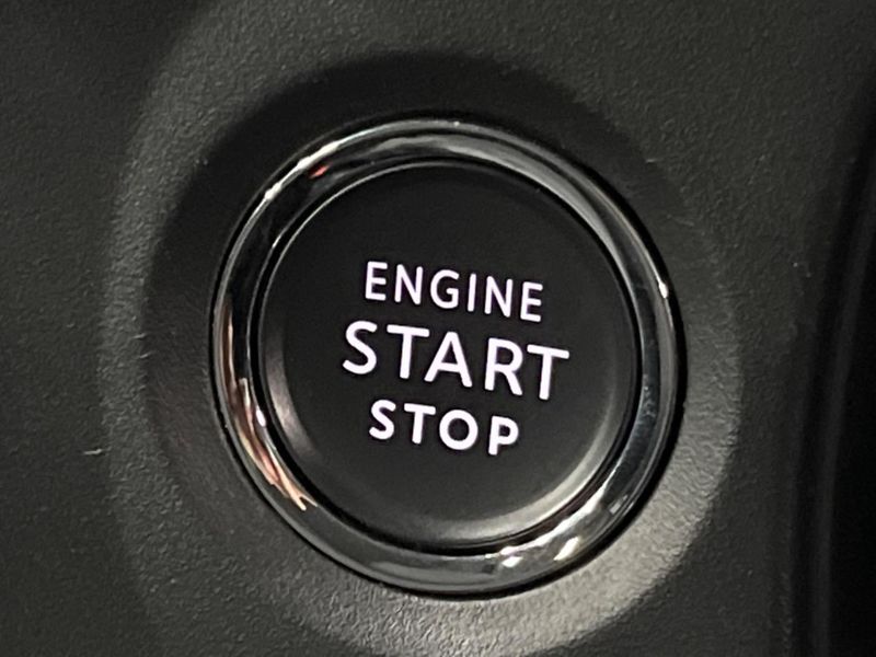 2021 Citroen C3 5BA-B6HN05 (UW-6a599f063eb0a)[8]