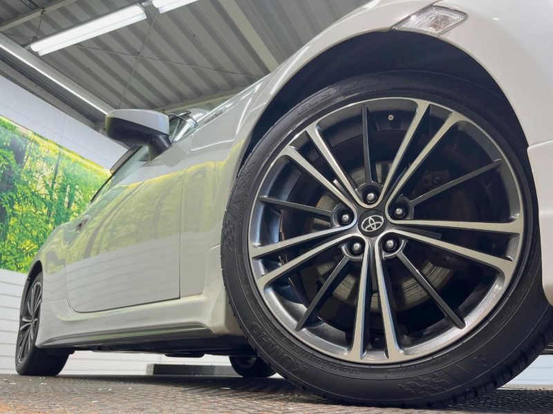 2012 Toyota 86 DBA-ZN6 (UW-6a599f3ce451a)[3]