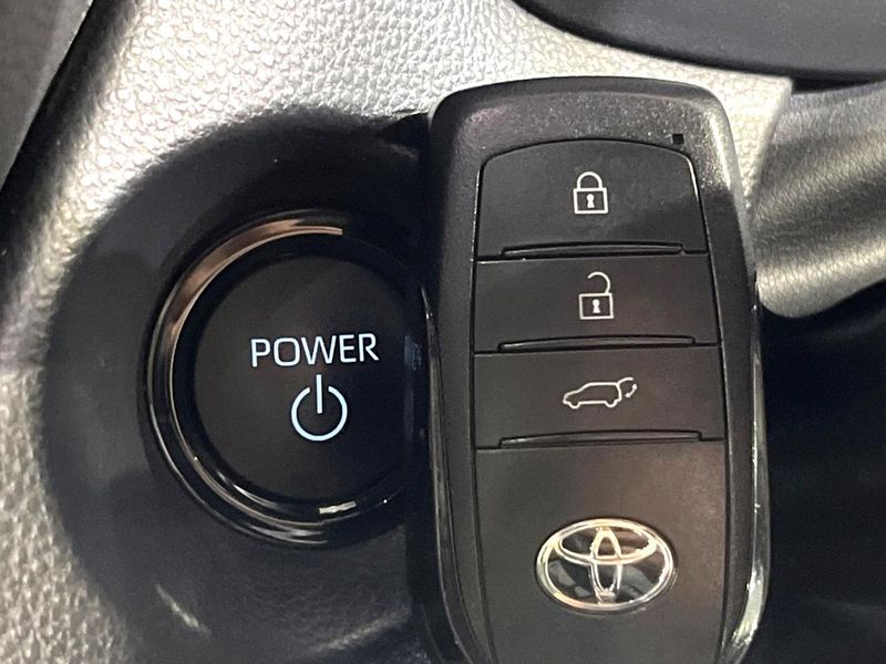 2024 Toyota Corolla Cross 6AA-ZVG13 (UW-6a599f5a6cfff)[29]
