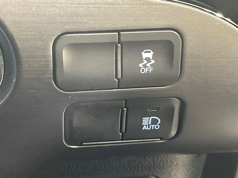 2022 Toyota Prius 6AA-ZVW51 (UW-6a599f71c2d34)[6]