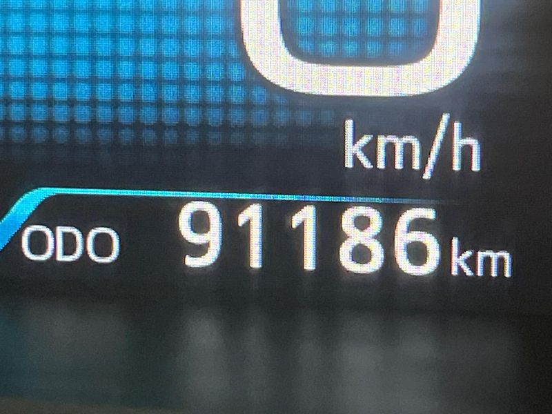 2019 Toyota Prius PHV DLA-ZVW52 (UW-6a599f74970c8)[2]