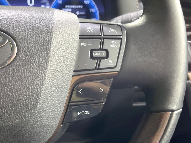 2023 Toyota Alphard Hybrid 6AA-AAHH40W (UW-6a5aed09ac5ea)[16]