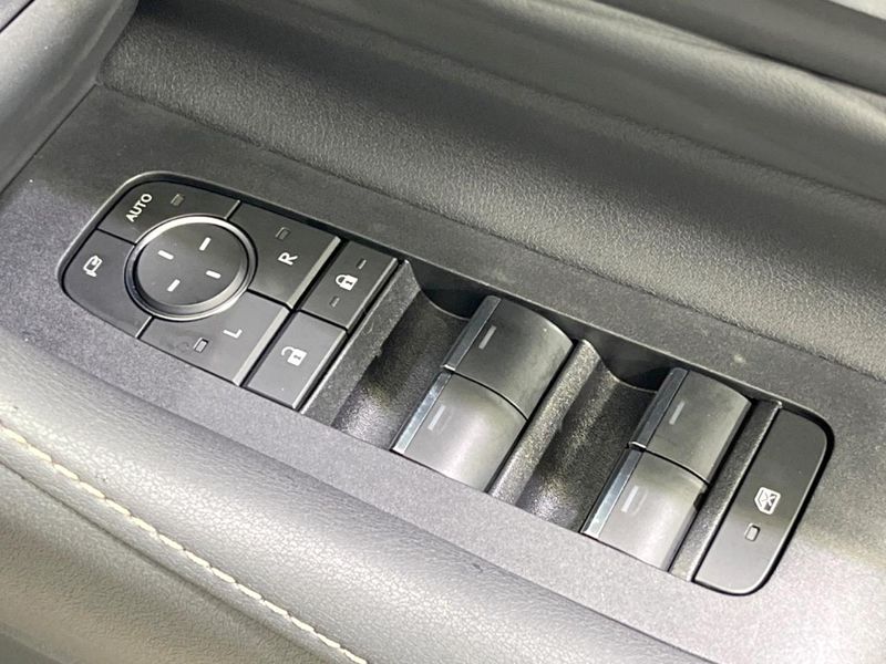 2023 Toyota Alphard Hybrid 6AA-AAHH40W (UW-6a5aed09ac5ea)[7]