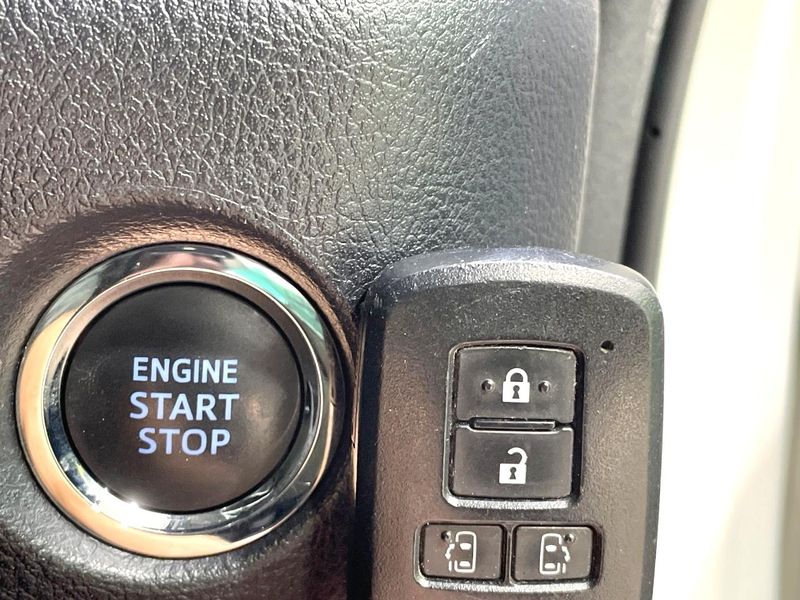 2015 Toyota Alphard DBA-AGH30W (UW-6a5aed1a56a44)[13]