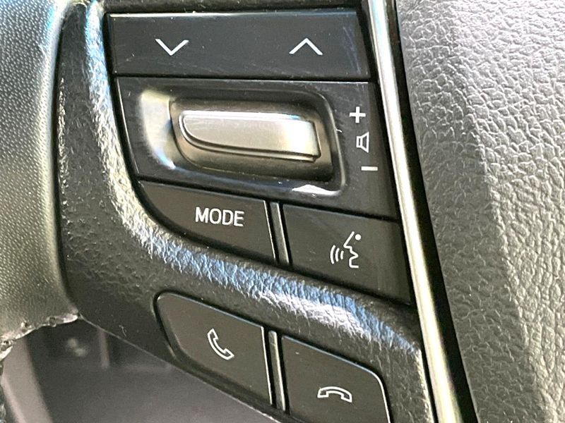 2015 Toyota Alphard DBA-AGH30W (UW-6a5aed1a56a44)[18]