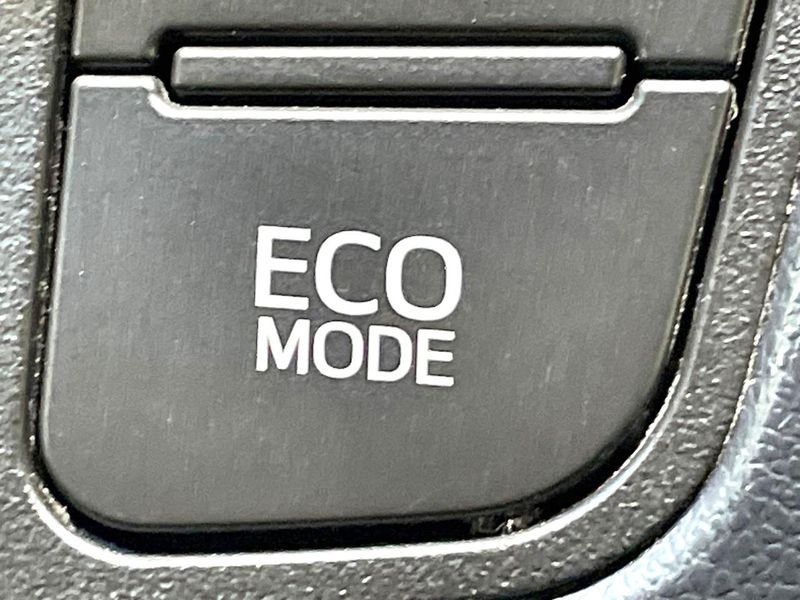 2015 Toyota Alphard DBA-AGH30W (UW-6a5aed1a56a44)[21]