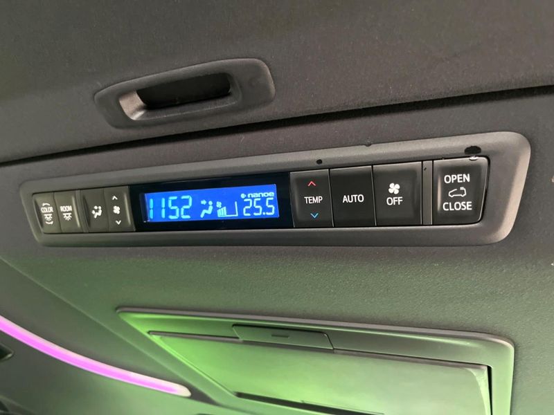 2022 Toyota Alphard 3BA-AGH30W (UW-6a5aed29ddae8)[27]