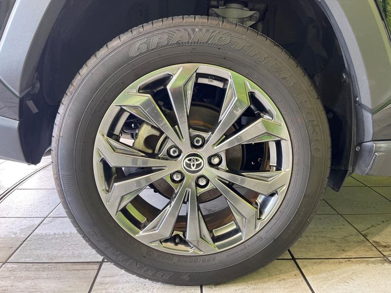 2023 Toyota RAV4 6AA-AXAH54 (UW-6a5aed4a56637)[22]
