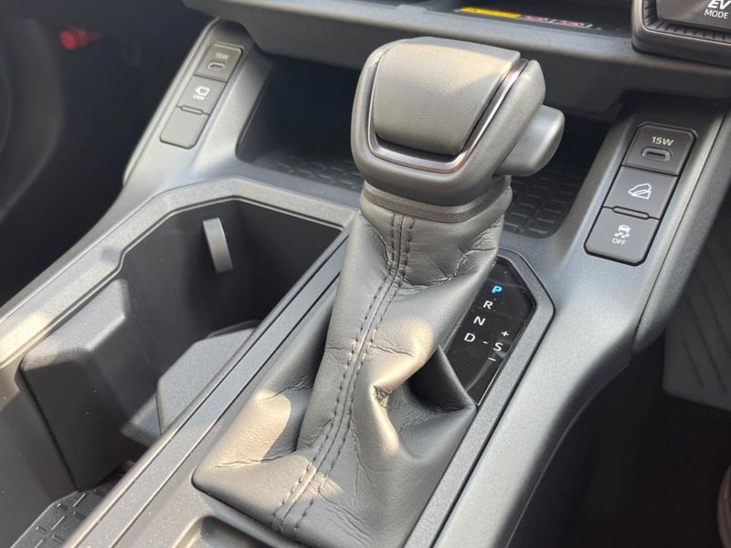 2026 Toyota RAV4 6AA-AXAN64 (UW-6a5aed4e988a8)[21]