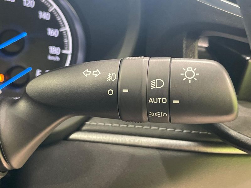 2021 Toyota Harrier Hybrid 6AA-AXUH80 (UW-6a5aed52f16af)[15]