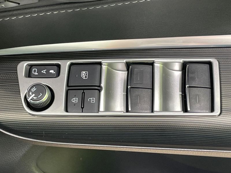 2021 Toyota Harrier Hybrid 6AA-AXUH80 (UW-6a5aed52f16af)[5]