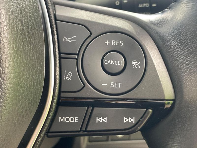 2021 Toyota Harrier Hybrid 6AA-AXUH80 (UW-6a5aed52f16af)[17]