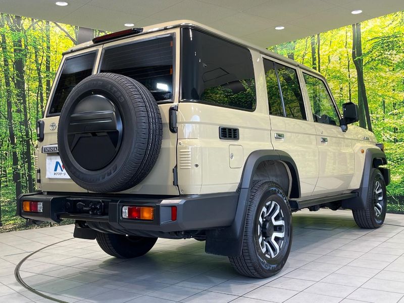 2024 Toyota Land Cruiser 70 3DA-GDJ76W (UW-6a5aedf33dc1e)[17]