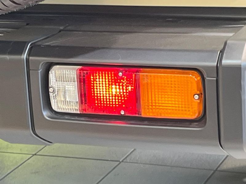 2024 Toyota Land Cruiser 70 3DA-GDJ76W (UW-6a5aedf33dc1e)[25]