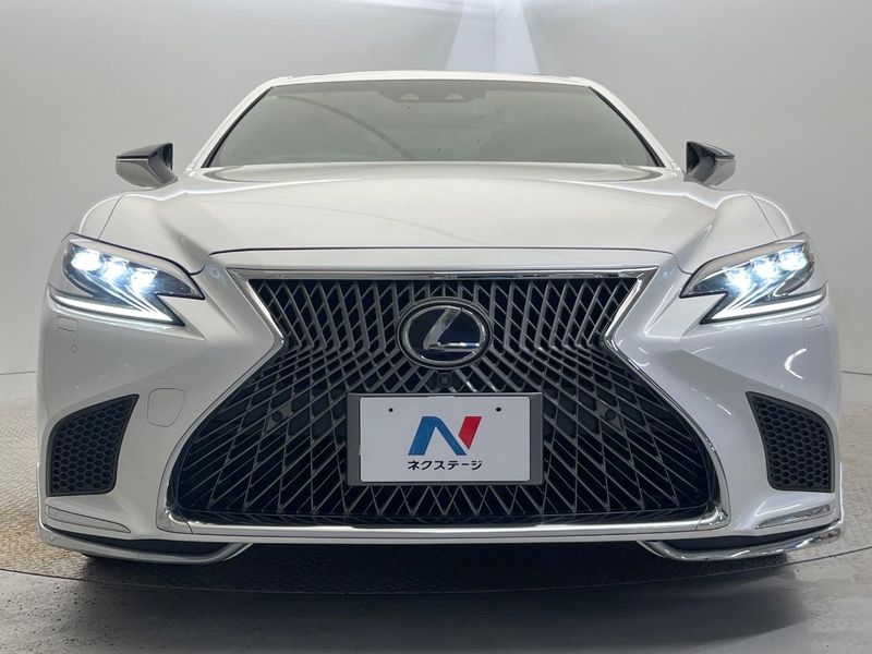 2017 Lexus LS DAA-GVF55 (UW-6a5aee29374f9)[11]
