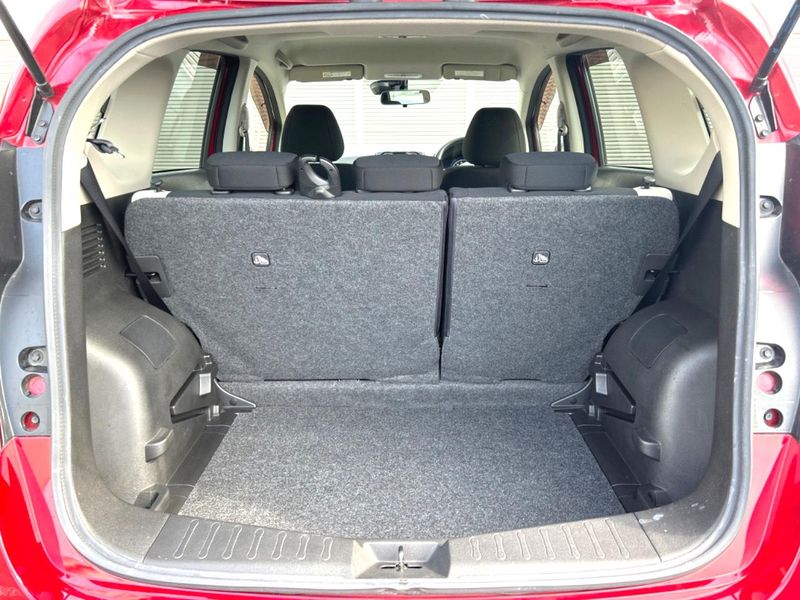2017 Nissan Note DAA-HE12 (UW-6a5aee344d956)[20]