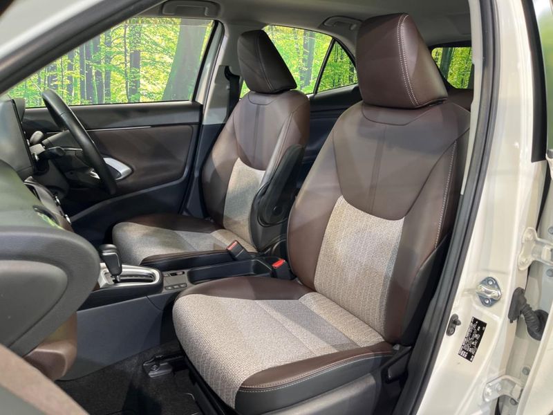 2021 Toyota Yaris Cross 6AA-MXPJ10 (UW-6a5aefcb44c48)[15]