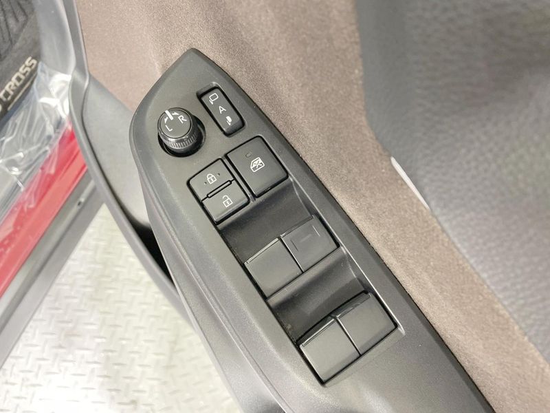 2021 Toyota Yaris Cross 6AA-MXPJ15 (UW-6a5aefd3418c1)[15]