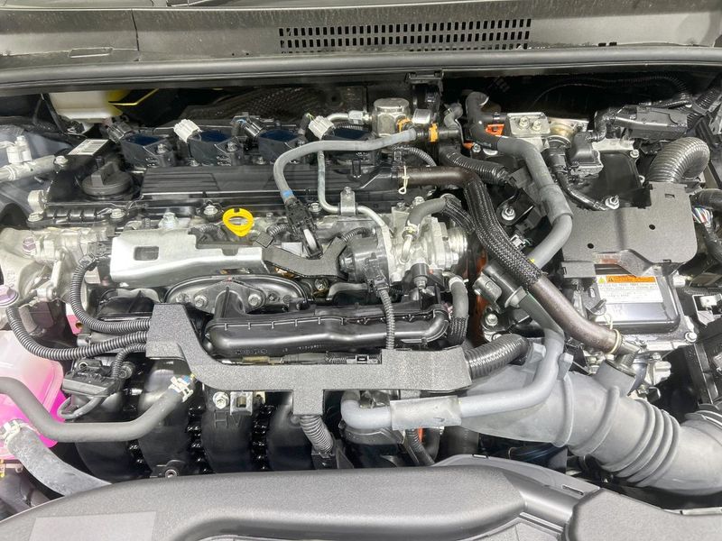 2023 Toyota Prius 6AA-MXWH60 (UW-6a5aeff3568a3)[5]