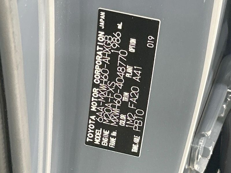 2023 Toyota Prius 6AA-MXWH60 (UW-6a5aeff3568a3)[1]