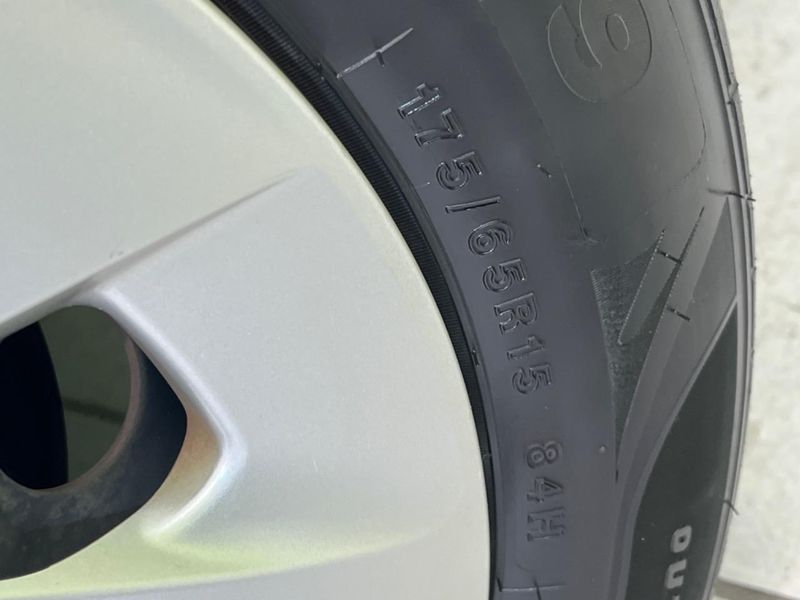 2016 Toyota Aqua DAA-NHP10 (UW-6a5af00ce1af0)[9]