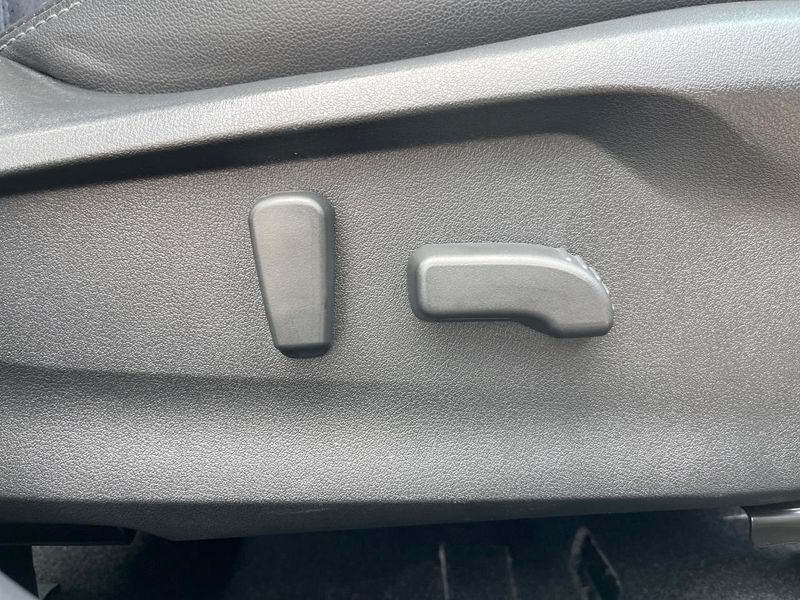 2020 Subaru Forester 4BA-SK5 (UW-6a5af05d17836)[29]