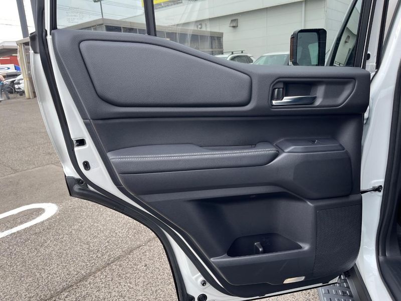 2025 Toyota Land Cruiser 250 3BA-TRJ250W (UW-6a5af0788f4e0)[19]