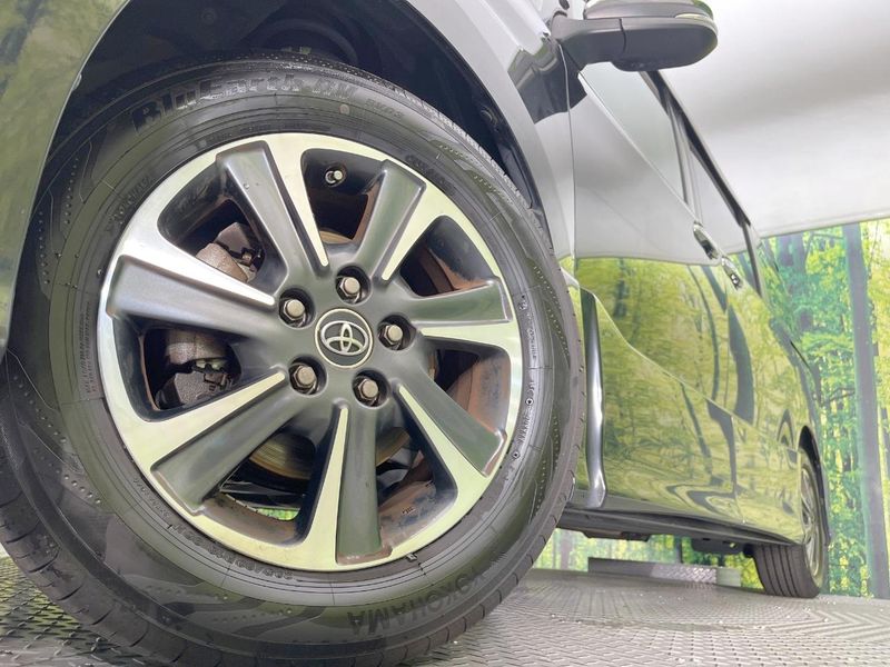 2018 Toyota Voxy DBA-ZRR80W (UW-6a5af0cbdbe1e)[10]