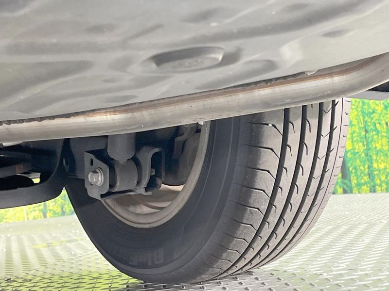 2018 Toyota Voxy DBA-ZRR80W (UW-6a5af0cbdbe1e)[24]