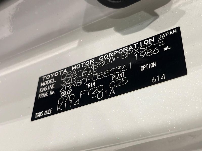 2019 Toyota Voxy DBA-ZRR80W (UW-6a5af0ce3e14a)[1]