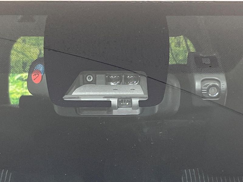 2019 Toyota Voxy DBA-ZRR80W (UW-6a5af0ce3e14a)[4]