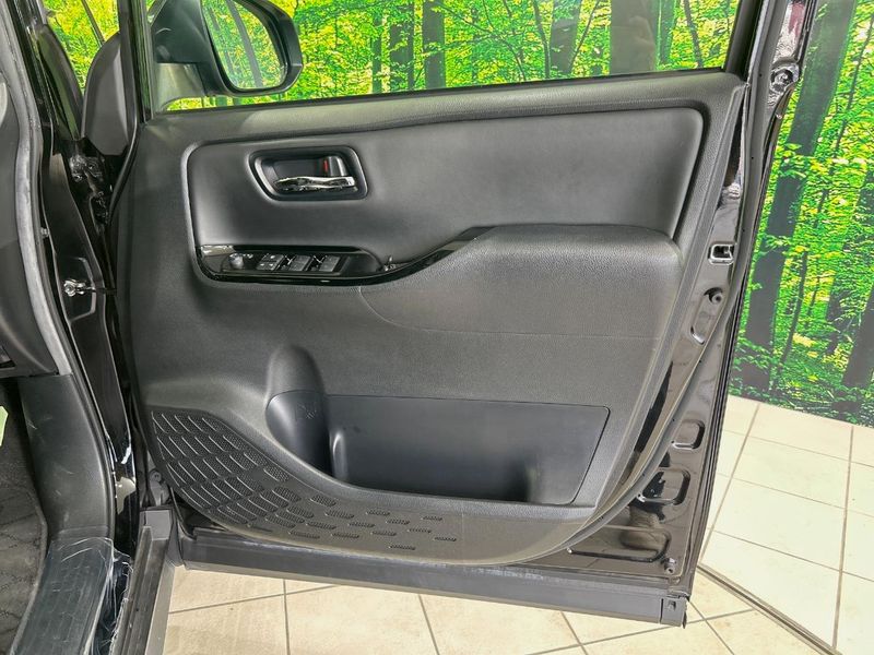 2021 Toyota Voxy 3BA-ZRR80W (UW-6a5af0d27dd85)[28]