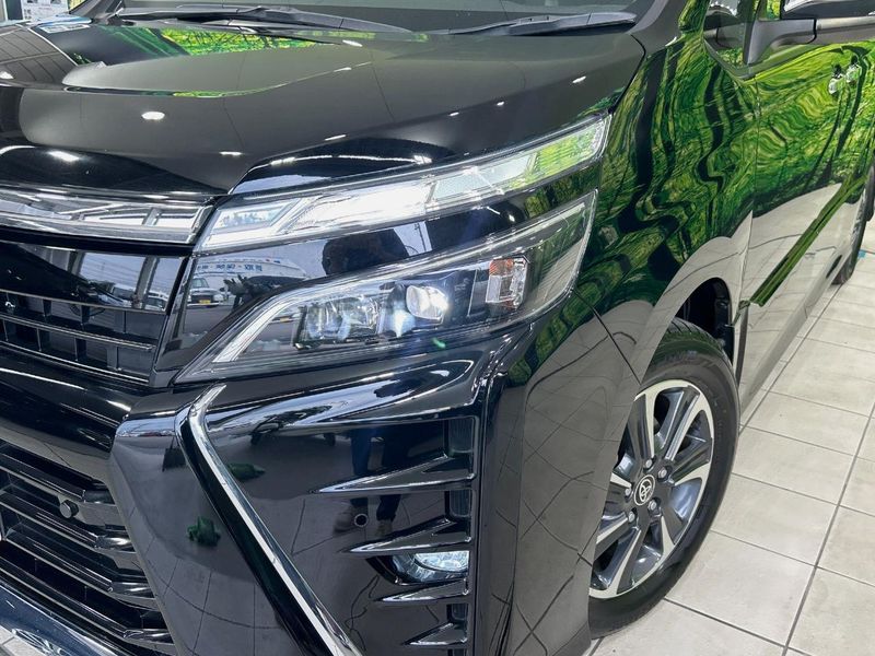 2021 Toyota Voxy 3BA-ZRR80W (UW-6a5af0d27dd85)[6]