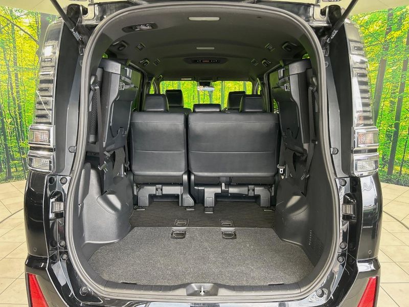 2021 Toyota Voxy 3BA-ZRR80W (UW-6a5af0d27dd85)[19]