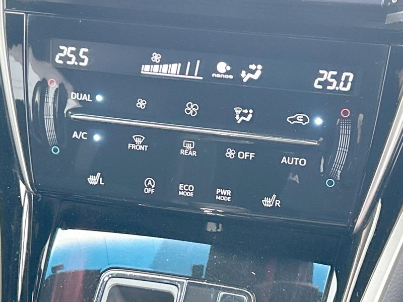2015 Toyota Harrier DBA-ZSU60W (UW-6a5af0d5bf3b9)[14]