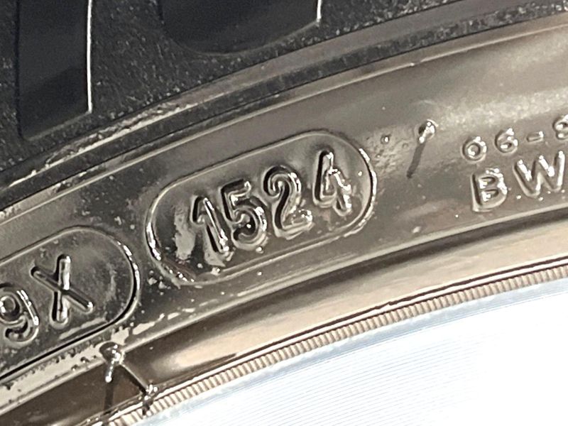 2024 Toyota Corolla Cross 6AA-ZVG13 (UW-6a5af0db8ec1f)[19]