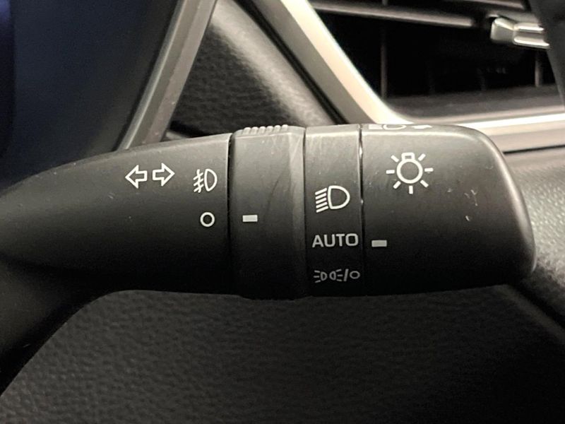 2024 Toyota Corolla Cross 6AA-ZVG13 (UW-6a5af0dd177af)[14]
