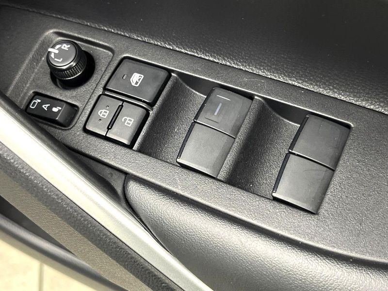 2025 Toyota Corolla Cross 6AA-ZVG13 (UW-6a5af0dde5d49)[6]