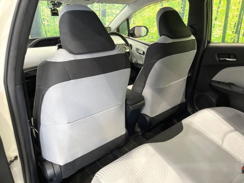 2016 Toyota Prius DAA-ZVW55 (UW-6a5af0f71ea80)[20]