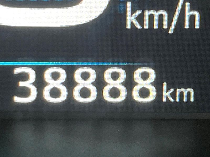 2016 Toyota Prius DAA-ZVW55 (UW-6a5af0f71ea80)[2]