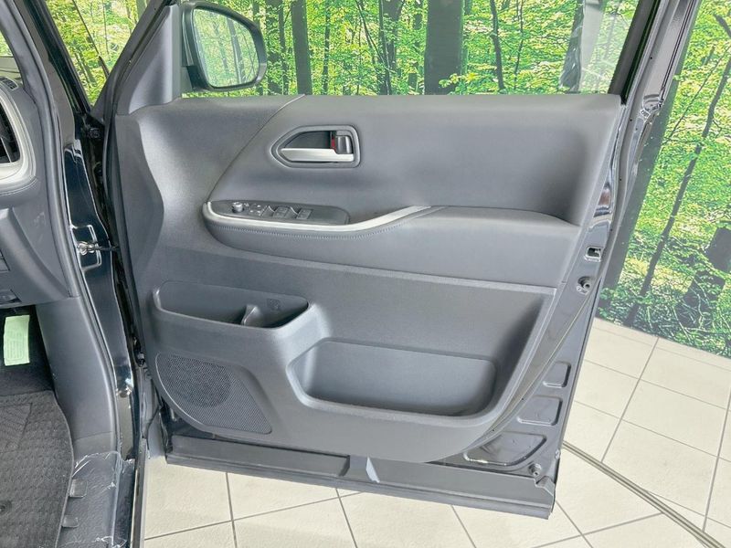 2023 Toyota Voxy 6AA-ZWR90W (UW-6a5af109a55f0)[27]
