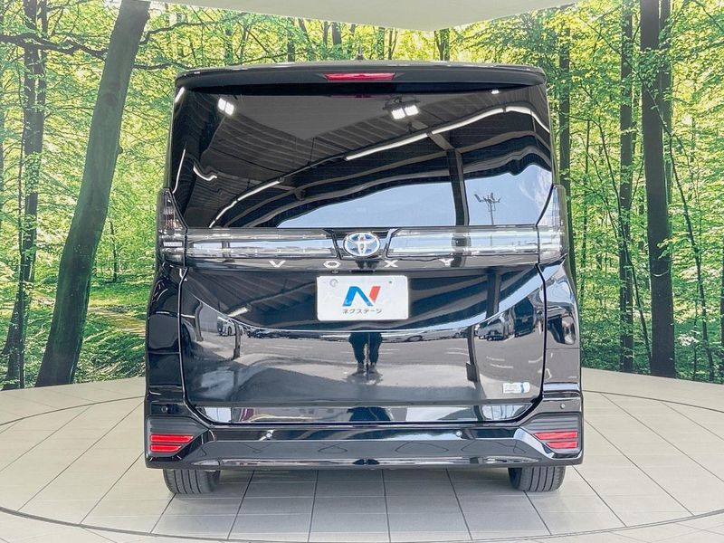2023 Toyota Voxy 6AA-ZWR90W (UW-6a5af109a55f0)[11]