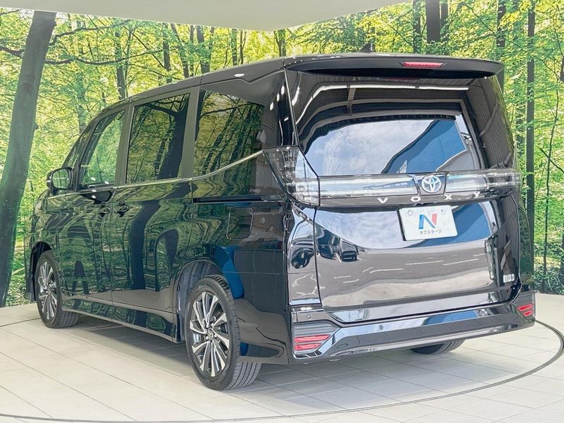 2023 Toyota Voxy 6AA-ZWR90W (UW-6a5af109a55f0)[10]