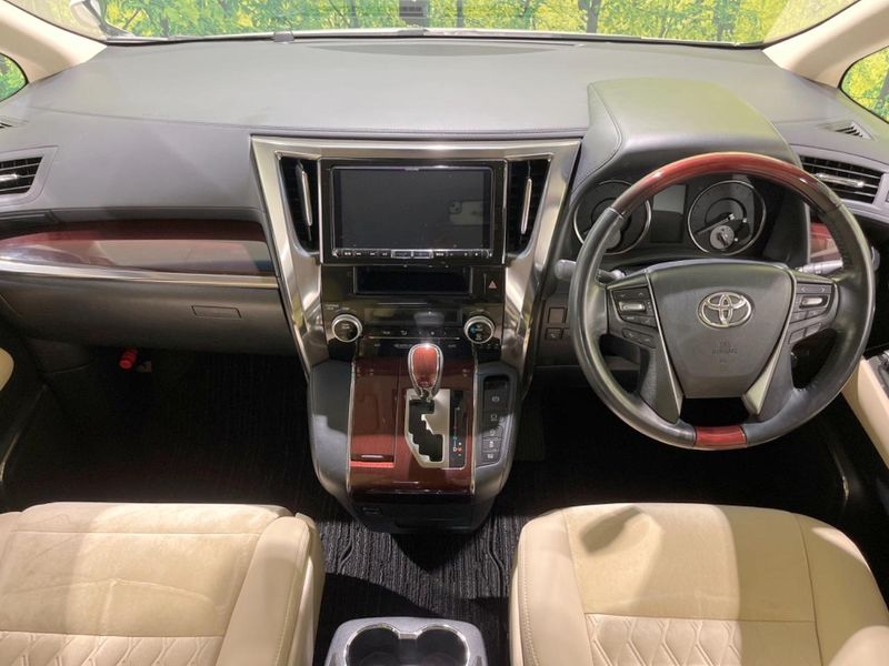 2017 Toyota Alphard DBA-AGH30W (UW-6a5c3e9639a58)[20]
