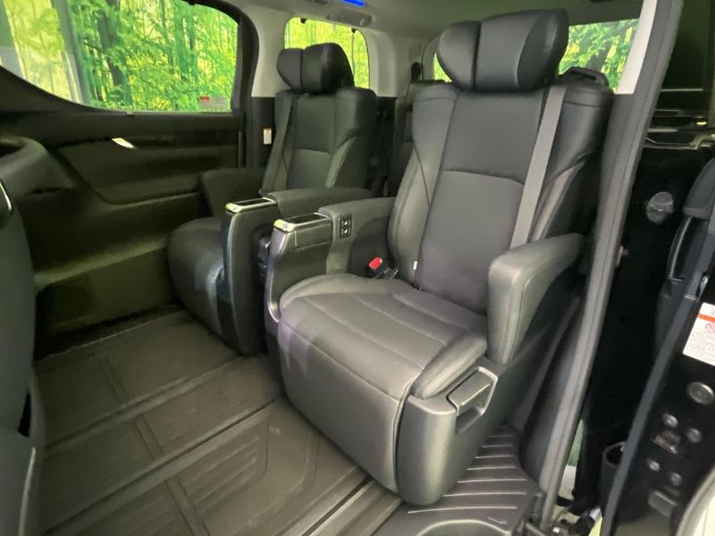 2019 Toyota Vellfire DBA-AGH30W (UW-6a5c3e9a22e77)[24]
