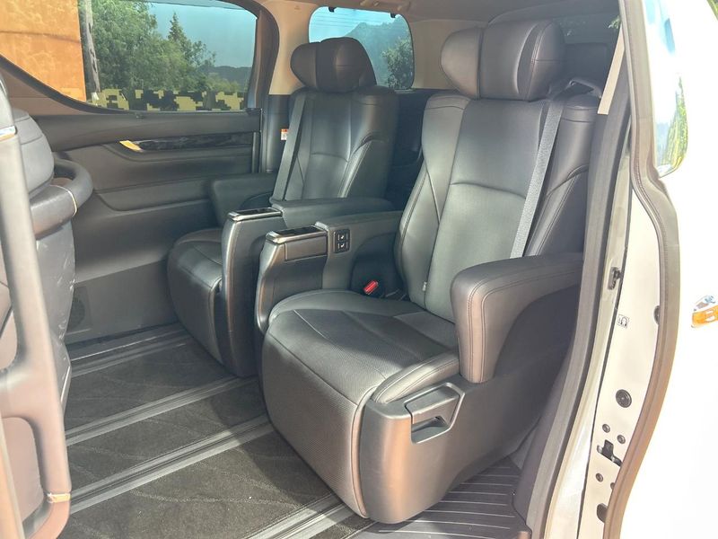 2023 Toyota Alphard 3BA-AGH30W (UW-6a5c3ea233c32)[27]